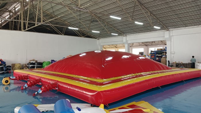 Надувная гора "Аэромат" 10*10*2 м