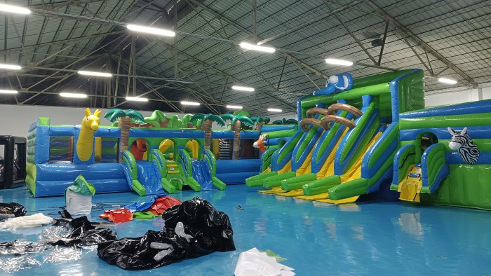 Надувной аквапарк "Пристань Тропики большая" 28*15*8,6 м