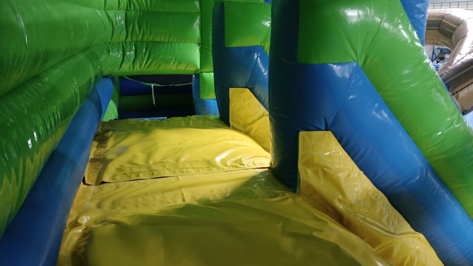 Надувной аквапарк 