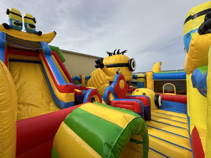 Надувной батут "Бананас" 12*10*8 м