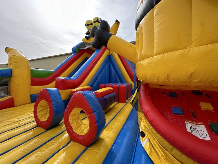 Надувной батут "Бананас" 12*10*8 м