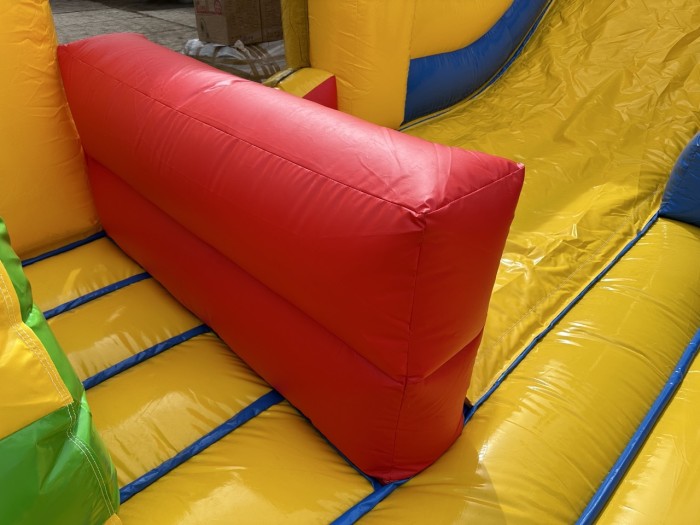 Надувной батут "Бананас" 12*10*8 м