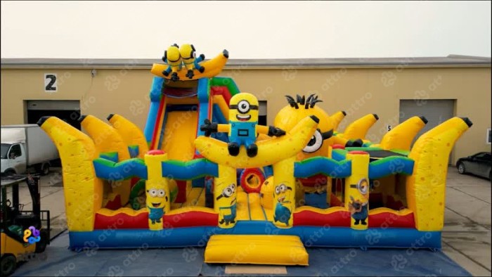 Надувной батут "Бананас" 12*10*8 м