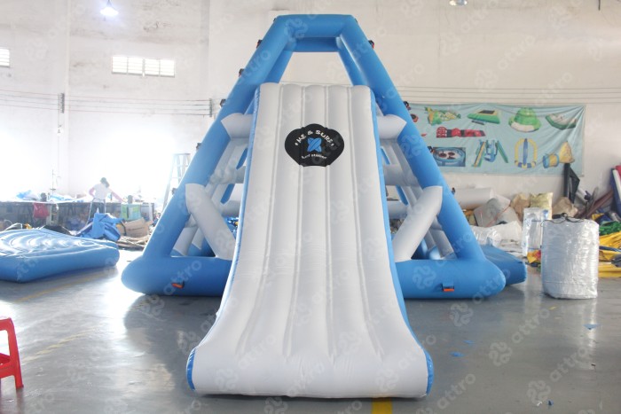 Надувная водная горка "Пирамида Джунгли" 5,5*4,5*4,2 м