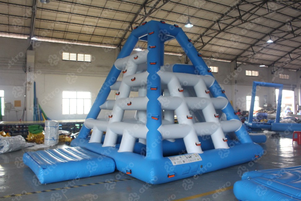 Надувная водная горка 