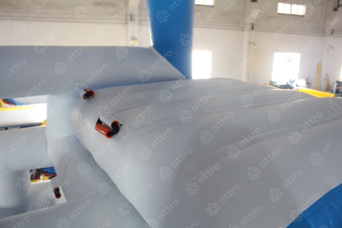 Надувная водная горка "Пирамида Джунгли" 5,5*4,5*4,2 м