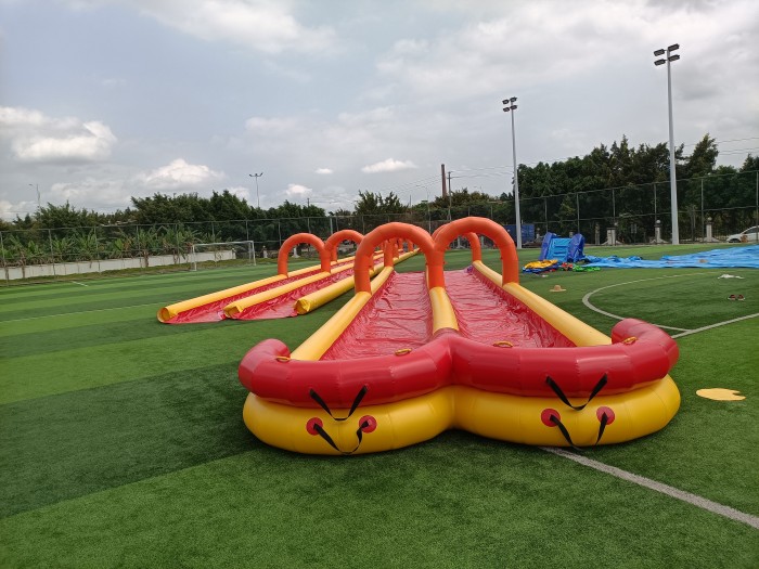 Надувная водная горка "Турбо" герметичная 2 полосы