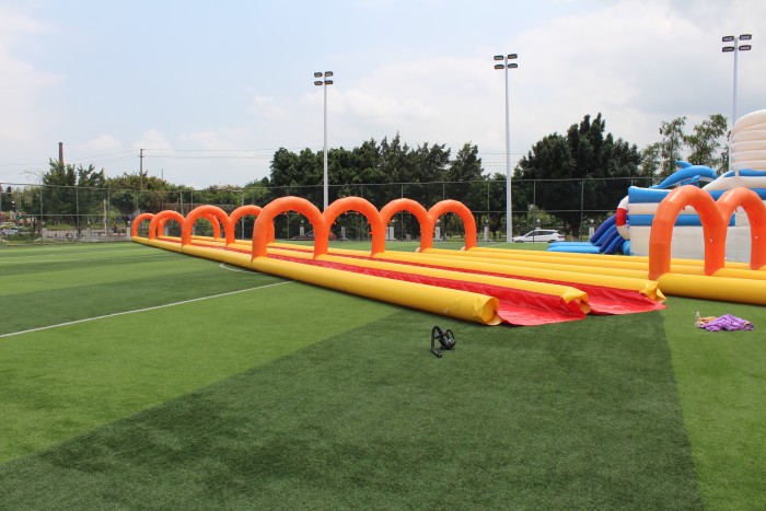 Надувная водная горка "Турбо" герметичная 2 полосы