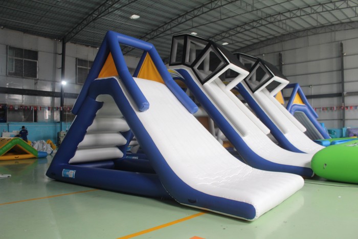 Надувная водная горка "Саммит Малая" 6,6*2,7*4 м 