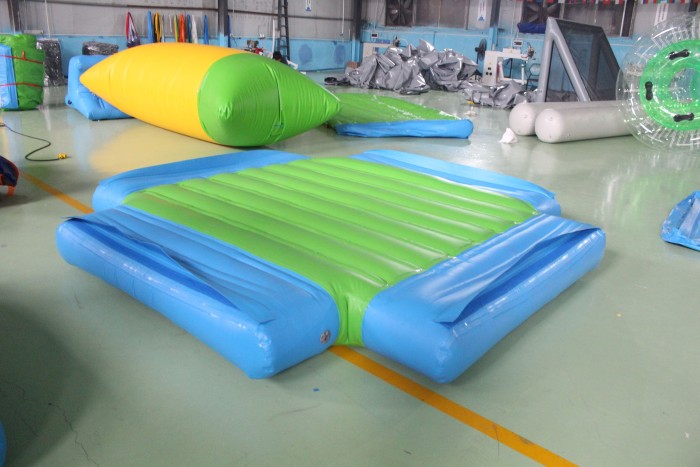 Надувной аквапарк "Спорт парк 65" 36*28*3 м