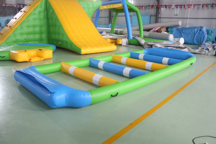 Надувной аквапарк "Спорт парк 65" 36*28*3 м