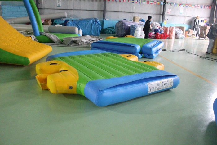 Надувной аквапарк "Спорт парк 65" 36*28*3 м