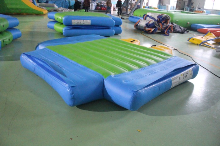 Надувной аквапарк "Спорт парк 65" 36*28*3 м