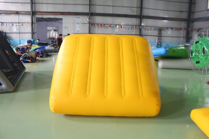 Надувной аквапарк "Спорт парк 65" 36*28*3 м