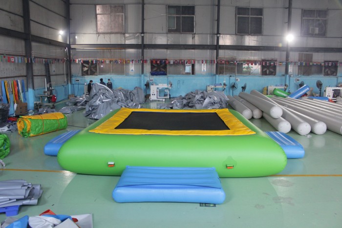 Надувной аквапарк "Спорт парк 65" 36*28*3 м