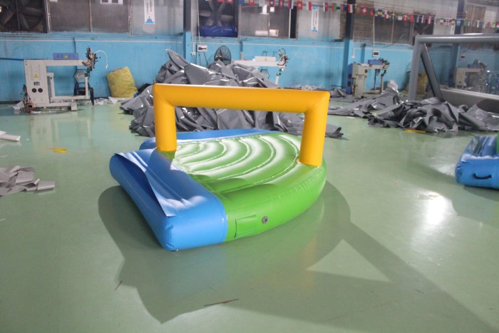 Надувной аквапарк "Спорт парк 65" 36*28*3 м