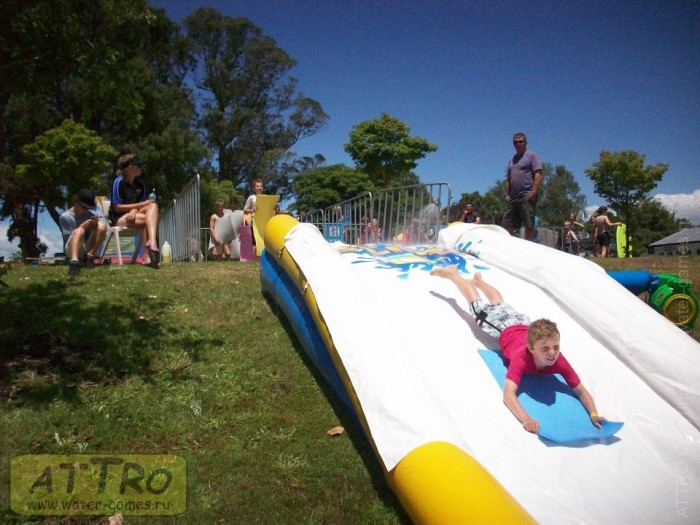 Надувная водная горка "Турбо" герметичная 3 полосы