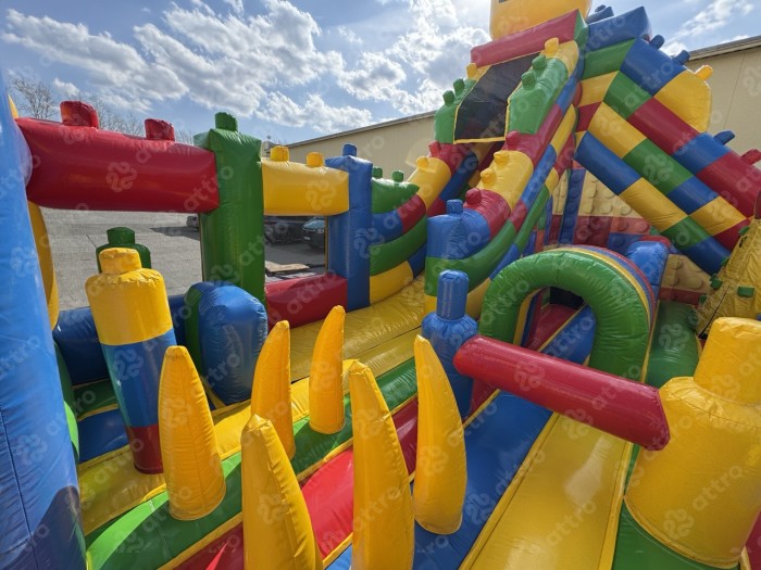 Надувной батут "Конструктор" 10*7*7,5 м