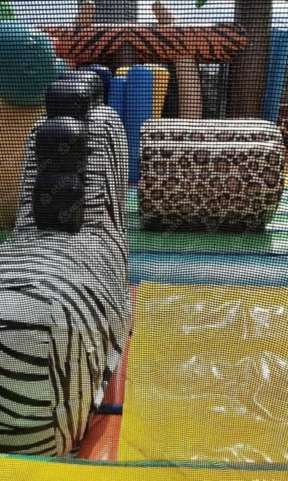 Надувная горка "Сафари" 10*6*4,15 м Б/У 