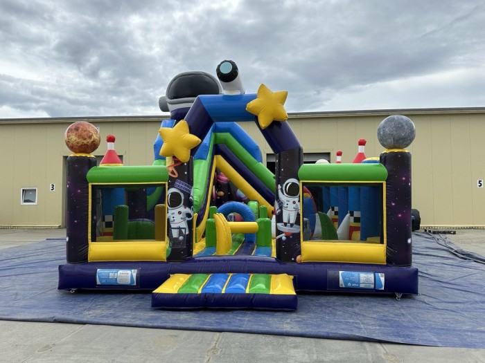Надувной батут "Космос" 10*7*7 м