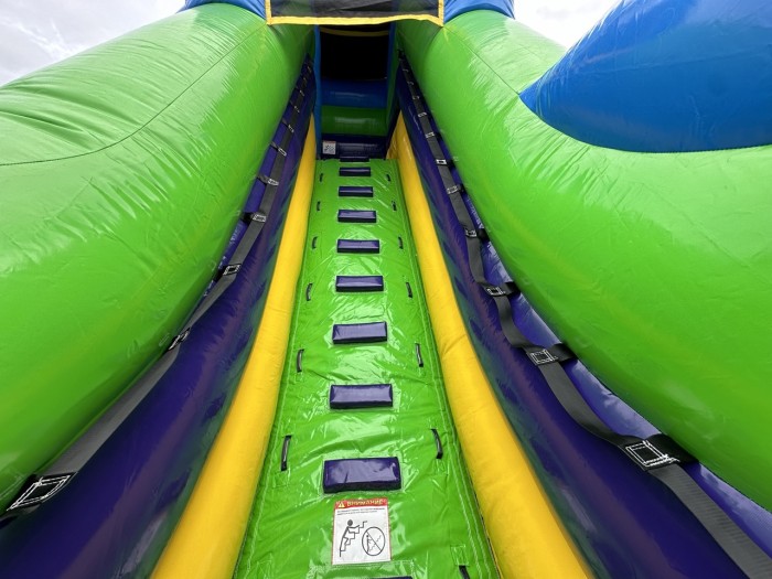 Надувной батут "Космос" 10*7*7 м