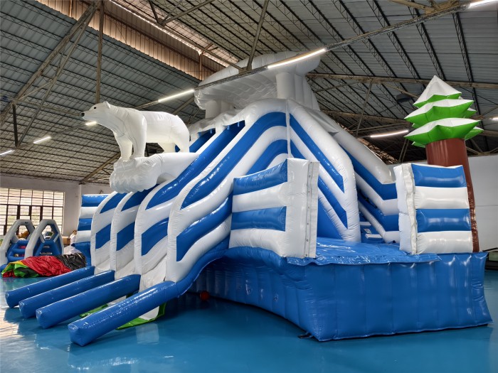 Надувной аквапарк "Северный полюс" 21*21*6 м