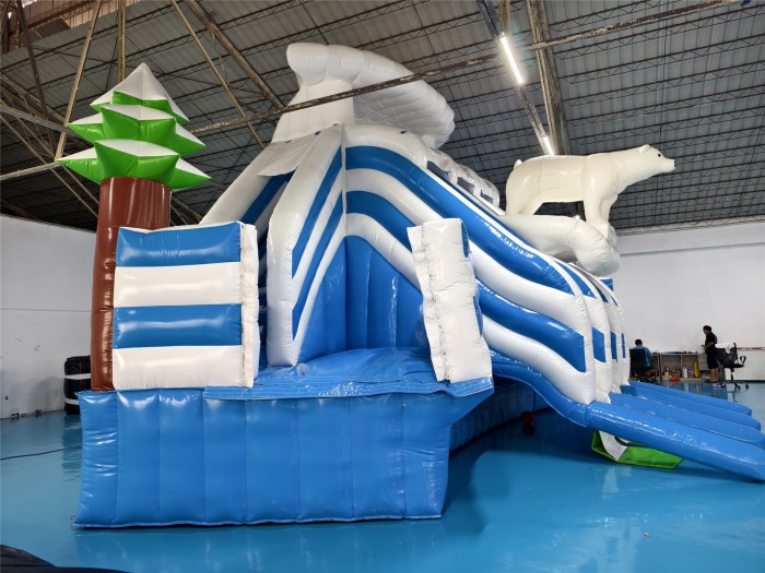 Надувной аквапарк "Северный полюс" 21*21*6 м