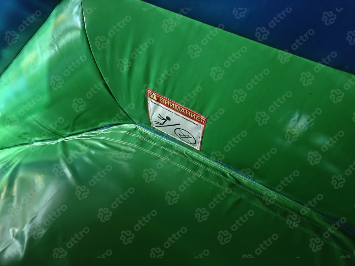 Надувной батут "Джуманджи" 10*7*7 м