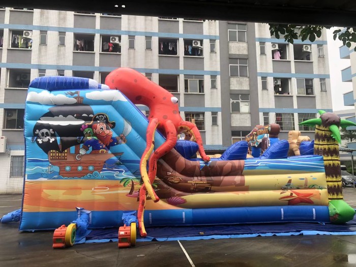 Надувная горка "Пираты" 12*9*4,2 м