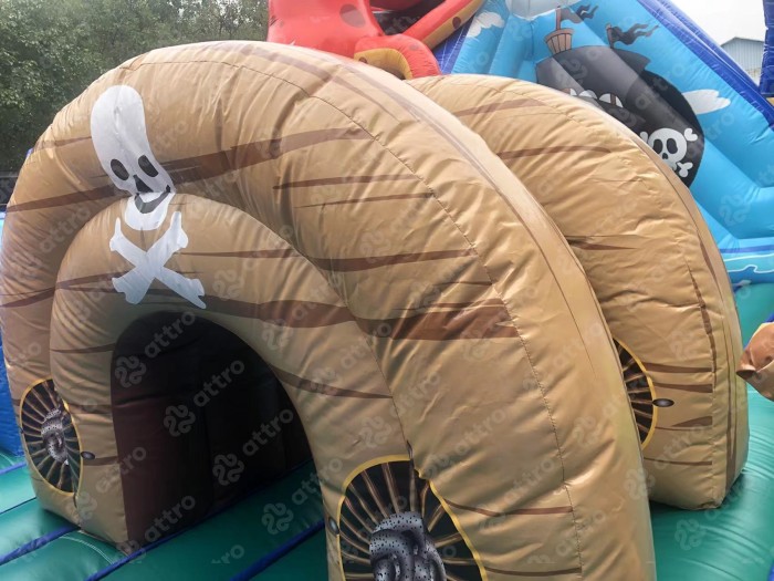 Надувная горка "Пираты" 12*9*4,2 м