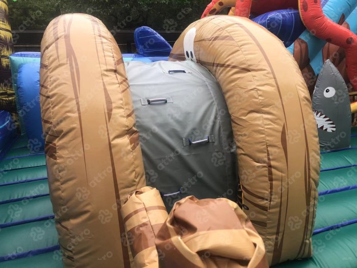 Надувная горка "Пираты" 12*9*4,2 м