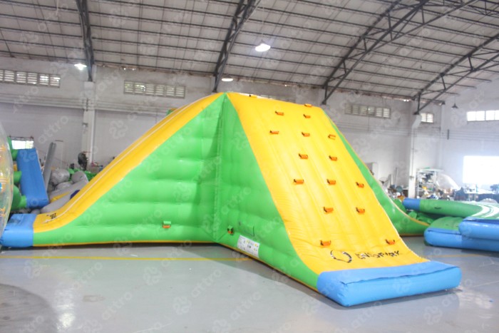 Надувной аквапарк «Спорт парк 35» 24*19*2,8 м 