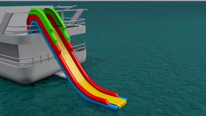 Надувная водная горка для яхты