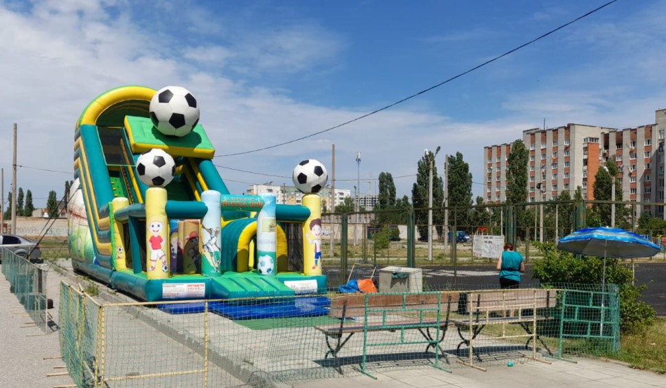 Надувная горка 