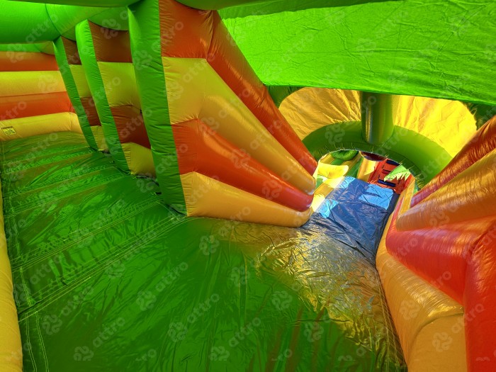 Надувная горка  "Джунгли" 13*8*8 м