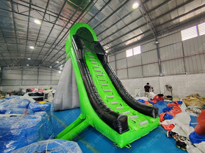 Надувная вышка с подушкой "Прыжок с высоты" 12*6*7 м