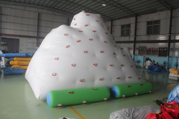 Модуль аквапарка "Айсберг" 6*4,6*4,2 м