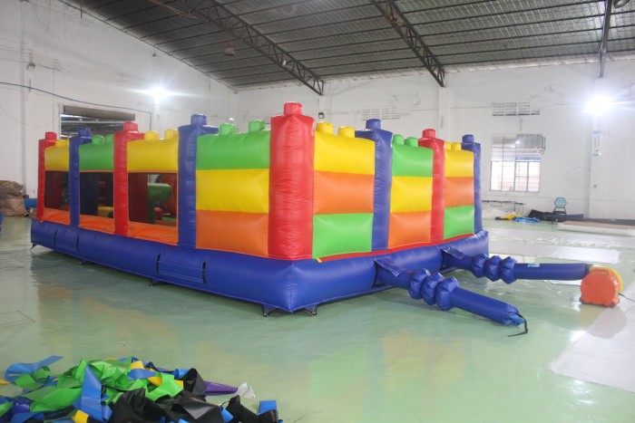 Надувной батут "Супергерои" 7*5*2,3 м