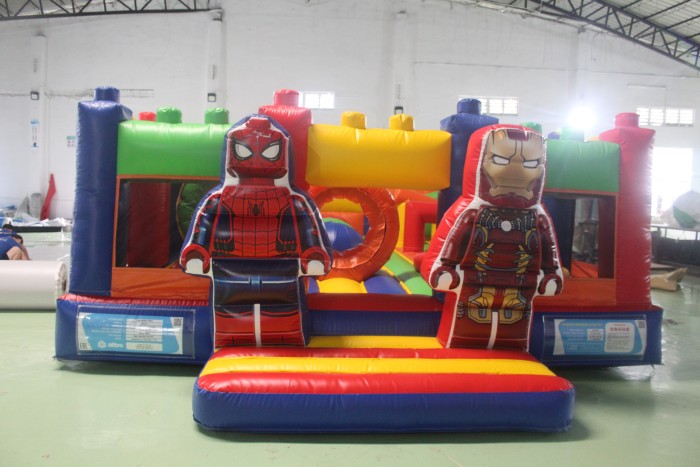 Надувной батут "Супергерои" 7*5*2,3 м