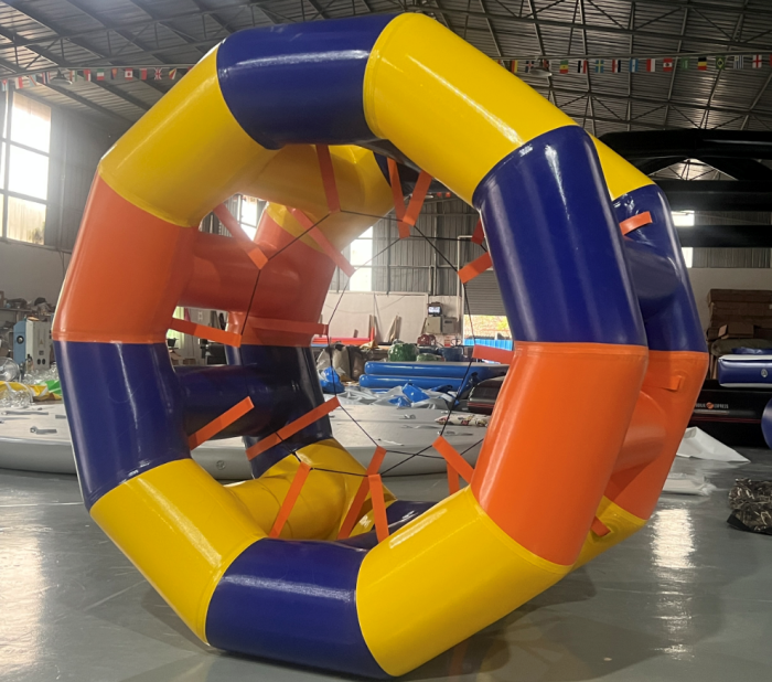 Водный аттракцион Беличье Колесо