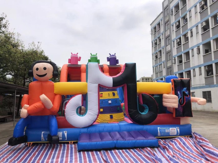 Надувная горка "Титокер" 14*7*8 м