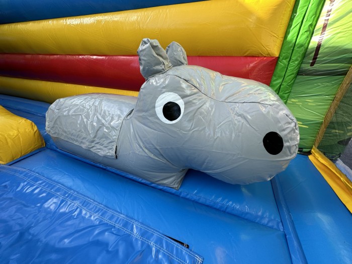 Надувная горка "Сафари джунгли" 8*6*4,6 м