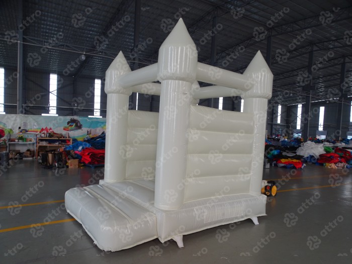 Надувной свадебный батут 2,3*2,1*2,9 м