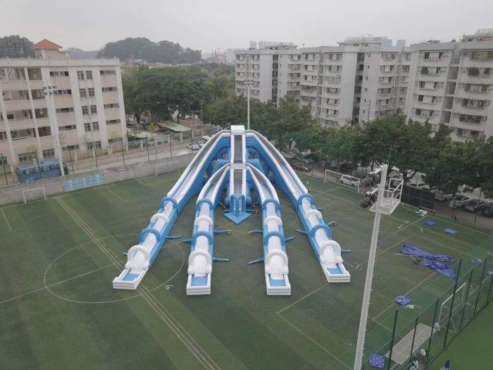 Надувная горка "Триппо 4 спуска" 36*19*11 м