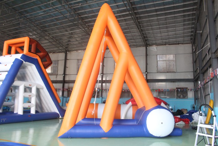 Надувной аквапарк 73*66*5,7 м