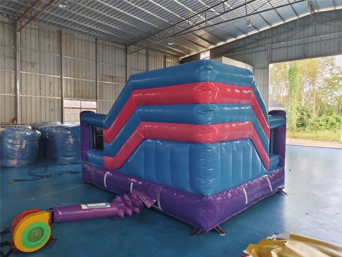 Надувная горка "Морской бриз" 4*3*2,4 м 