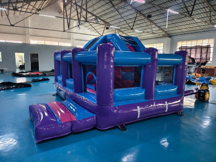 Надувная горка "Морской бриз" 4*3*2,4 м 