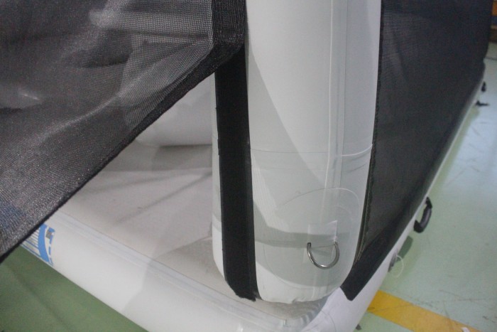 Надувная палатка на воду  3,3*3,3*2,3 м