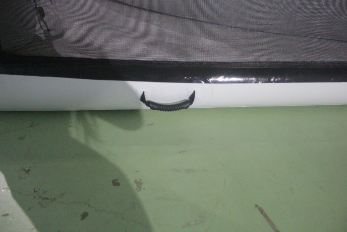 Надувная палатка на воду  3,3*3,3*2,3 м