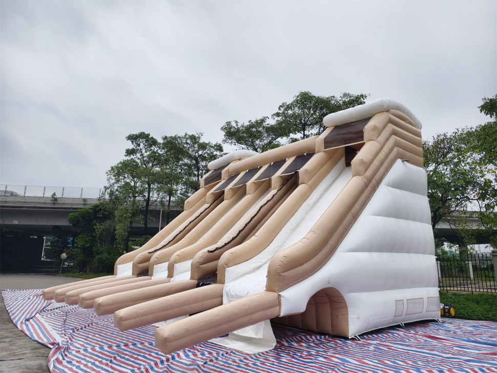 Надувной аквапарк 